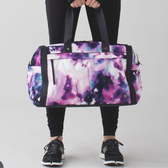 lululemon athletica Handbags - Lululemon duffle in Blooming Pixie print NEW NWOT rare!!